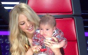 Shakira con il piccolo Milan a The Voice | Facebook