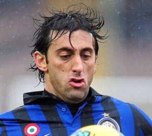 Per Milito la stagione termina nel peggiore dei modi | © ALBERTO PIZZOLI/Staff / Getty Images