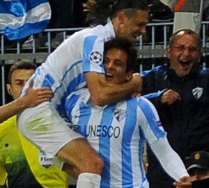 L'esultanza di Santa Cruz dopo il gol che ha qualificato il Malaga | IlPallonaro &Copy/ JORGE GUERRERO/Stringer / Getty Images