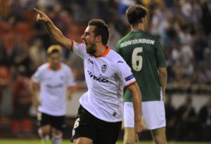 Paco Alcàcer esulta dopo la rete segnata in Europa League contro il St. Gallen | © Jose Jordan / Getty Images