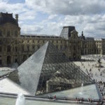 450px-piramide_louvre