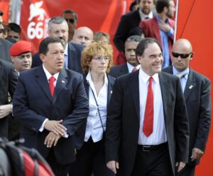 Hugo Chàvez e Oliver Stone al Festival di Venezia 2009 | © Damien Meyer/Getty Images