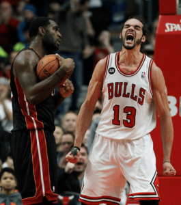 Joakim Noah esulta per la vittoria |Twitter