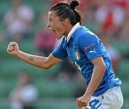 Sandy Iannella qua con la maglia della Nazionale