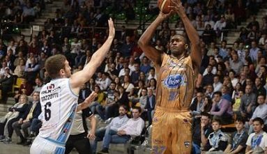 Metta World Peace in azione | Foto Twitter