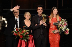 Marco Mengoni vince Sanremo 2013 | © Daniele Venturelli/Getty Images)