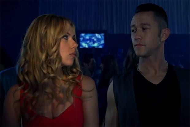 Scarlett Johansson e Joseph Gordon-Levitt in una scena di Don Jon