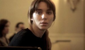 Rooney Mara in una scena di Effetti collaterali