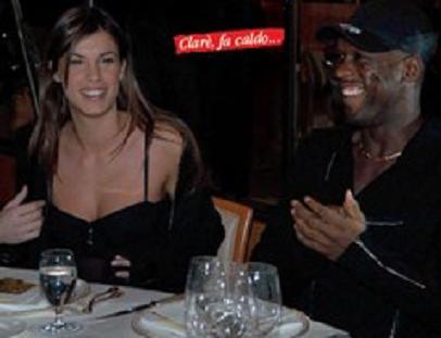 Elisabetta Canalis e Clarence Seedorf nella foto di Novella 2000