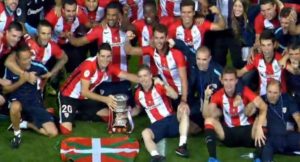 L'Athletic Bilbao conla Supercoppa di Spagna | Foto Twitter