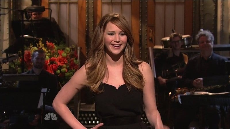 Jennifer Lawrence, mattatrice al Saturday Night Live