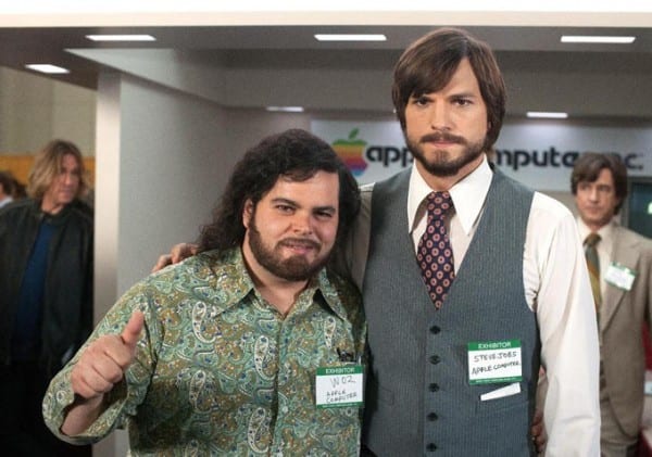 Josh Gad e Ashton Kutcher in un'immagine di jOBS: Get Inspired