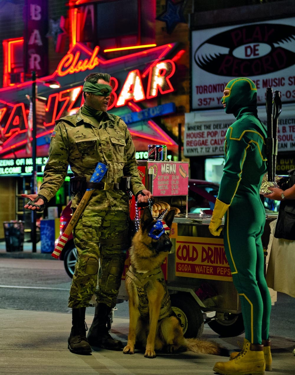 Jim Carrey e Aaron Johnson nella prima immagine ufficiale di Kick-Ass 2: Balls to the Wall