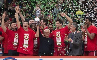 La Ea7 Milano festeggia la Coppa Italia | © Olimpia Milano