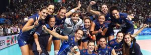 Le azzurre festeggiano la vittoria ed il primato nel girone | Foto Twitter